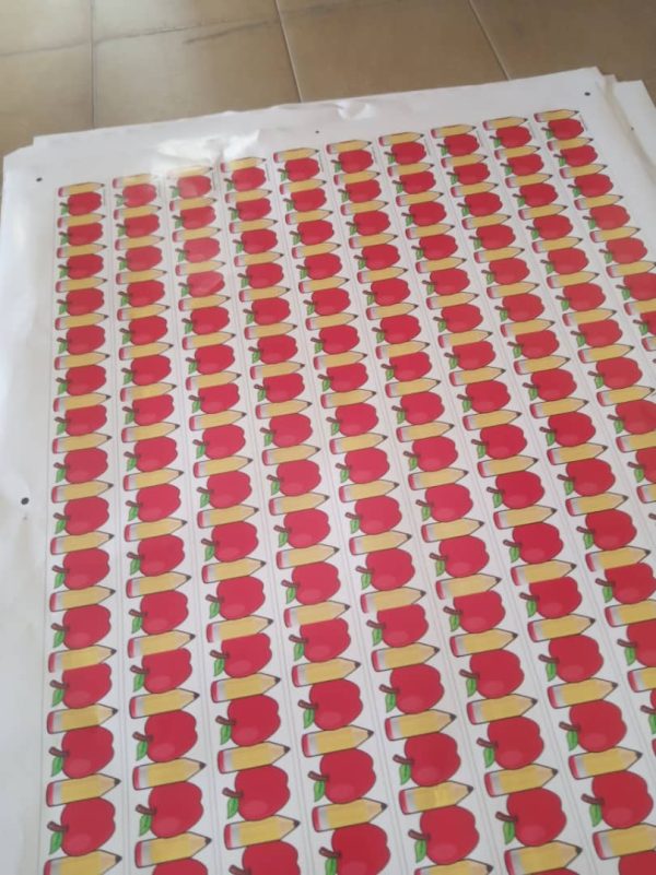 *Sticker Apples and Pencils Borders